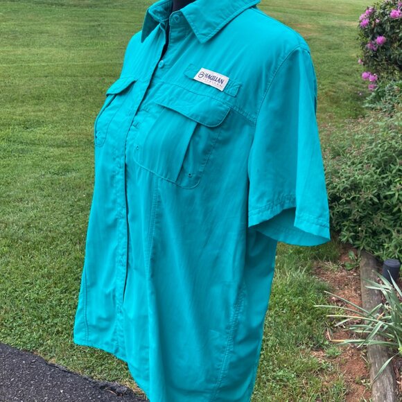 Magellan Outdoors Green Fish Gear Relaxed Fit Moisture Wicking Top Women's Sz M - Picture 4 of 6